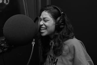 be female soulful singer, rnb singer, gospel vocalist, songwriter, soul topliner