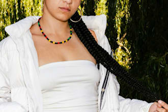 your female spanish or german rapper hiphop rapper reggaetón singer or vocalists