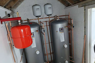 give plumbing and DIY advice