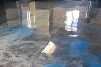 apply professional epoxy floor coating for garage, warehouse, industrial floors