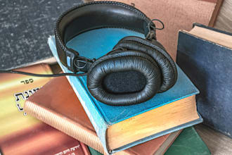 voz en off y narración de audiolibros en español
