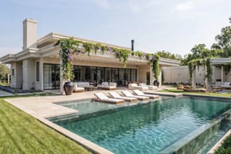 redesign luxury visa house,friendly patio home, swimming pool,backyard landscape