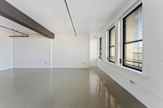 do professional virtual staging for real estate photos