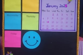 create a cute aesthetic handmade desk planner calendar
