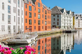 create a travel plan for your trip to norway