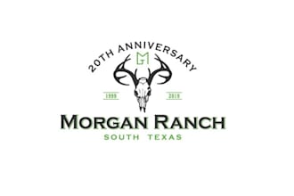 design a modern and professional hunting logo