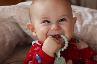 photograph your family with authentic storytelling