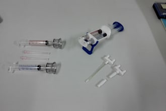 design syringe and application tip for drug liquid or paste delivery