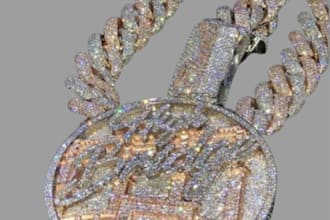 create custom moissanit pendant,3d iced silver hip hop jewelry,3d necklace model