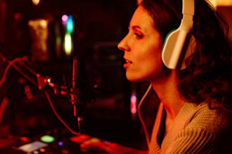 produce podcast intro jingle, youtube jingle, dj drop and radio jingle