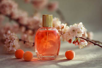 formulate professional organic perfumes and custom fragrances