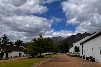 create a personalized romantic getaway or honeymoon itinerary in south africa