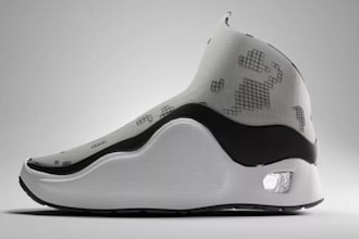 create 3d sneaker animation and footwear product rendering for brands