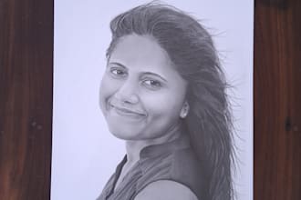 draw realistic portraits with charcoal or graphite
