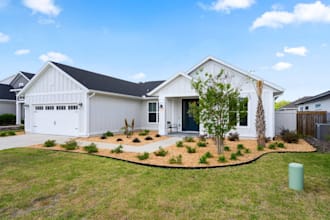 replace sky in real estate photos with professional sky replacement