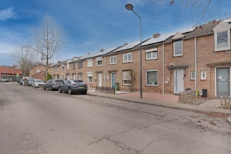 edit real estate photos with hdr blending and sky replacement