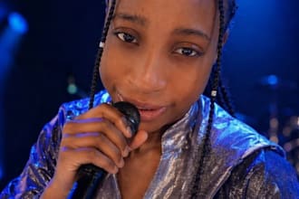 sing and write a german afrobeat afro house song with soulful vocals