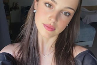 be your female model for all your photos in united states