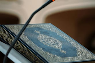 recite quran with tajweed in beautiful arabic voice