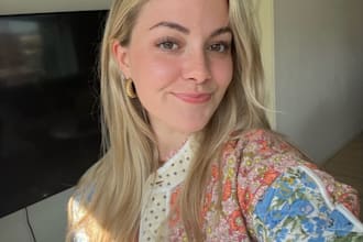 be your female model for all your photos in united states