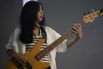 sing female rock singer female singer and vocalist female pop singer rock singer
