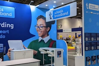 do professional 3d trade show booths and event stage designs