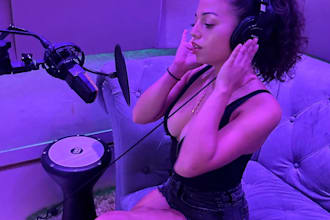female rapper, hip hop singer, songwriter, rap song, vocalist, lyricist, jingle