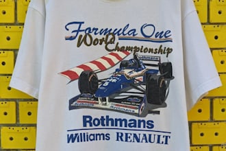 design vintage t shirt racing car logo