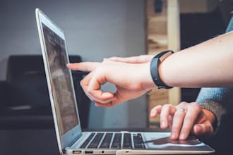 translate documents between english, arabic, and somali