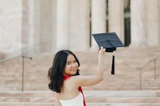 be your los angeles graduation or senior portrait photographer