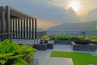design a small urban courtyard or rooftop garden with a detailed planting plan
