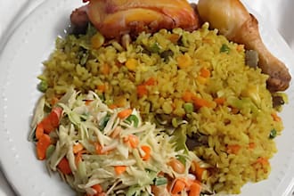 cook fried rice for you and add spice to make it delicious
