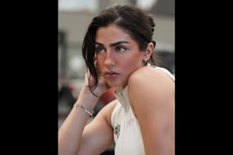 be your best female fashion video modeling