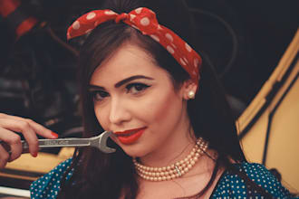 do a pin up girl and pin up girl