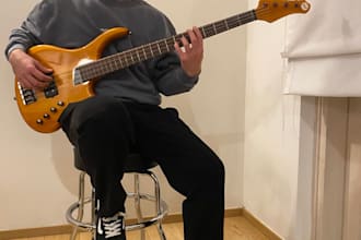 create the groovy and punchy bassline you need for your song