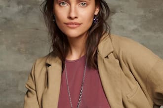 be your female model for all your photos