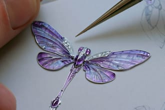 draw a beautiful fashion jewelry design sketch