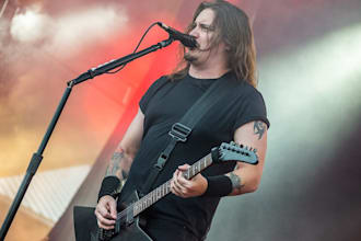 be your male metal singer for screams metal growls metal and heavy metal vocals