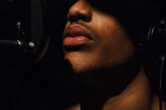 record custom rap hooks for hip hop, drill, trap and melodic rap as male rapper