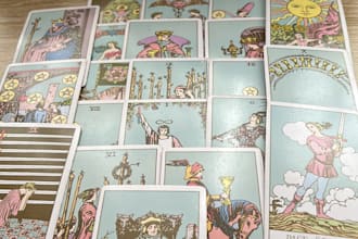ofrezco una lectura de tarot intuitivo y terapéutico