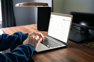 write SEO blog articles and website content in german