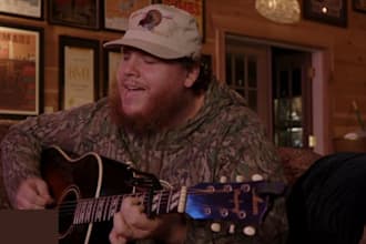 pro male country singer, male singer, pop singer, male vocalist, country singer