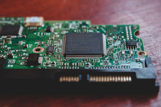 design your custom pcb and electronic schematics