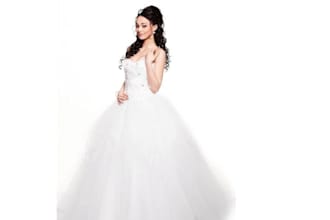professionally edit and retouch your wedding dress photos