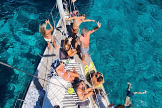 create a personalized group vacation itinerary