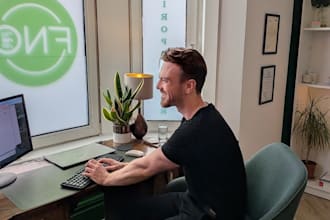 provide expert posture and desk ergonomics advice as a UK chiropractor