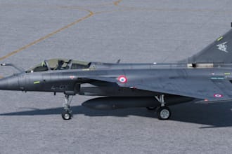 craft realistic 3d fighterjet for game mod, pbr texture,aircraft simulation,maya