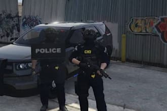 do fivem fivepd cops server based on qbcore nopixel inspired clothe setup