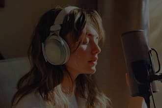 female singer songwriter edm singer hip hop singer female vocalist music produce