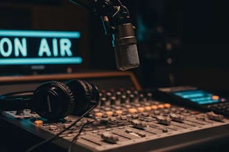 submit your music to 400 college radio music directory in USA canada france eu